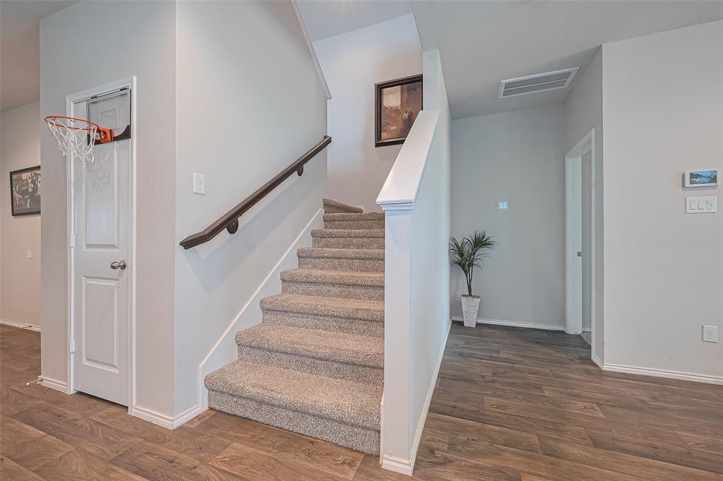 23514 Wedgewood Cliff Way, Spring, Texas image 21