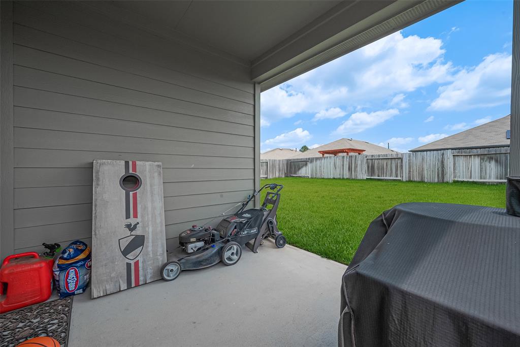 23514 Wedgewood Cliff Way, Spring, Texas image 40