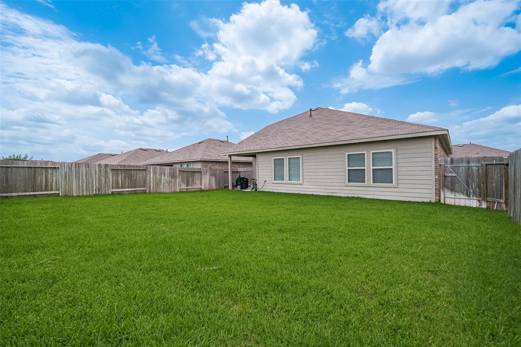 23514 Wedgewood Cliff Way, Spring, Texas image 43