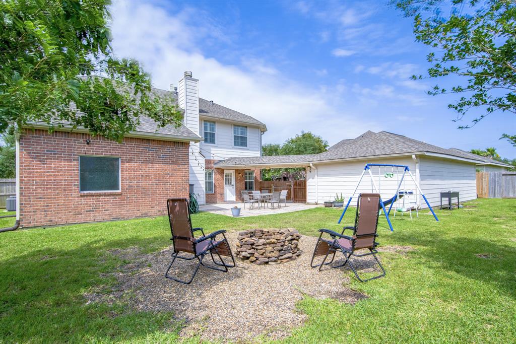 1010 High Ridge Drive, Friendswood, Texas image 38