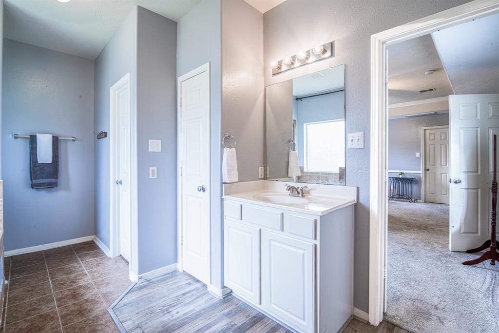 1010 High Ridge Drive, Friendswood, Texas image 22