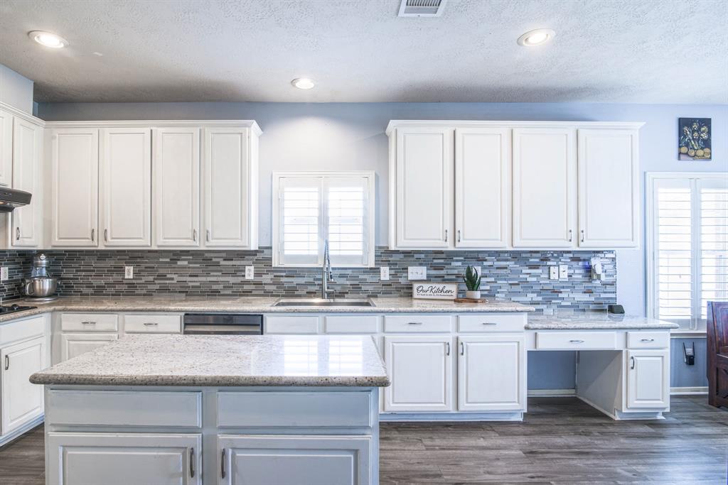 1010 High Ridge Drive, Friendswood, Texas image 10