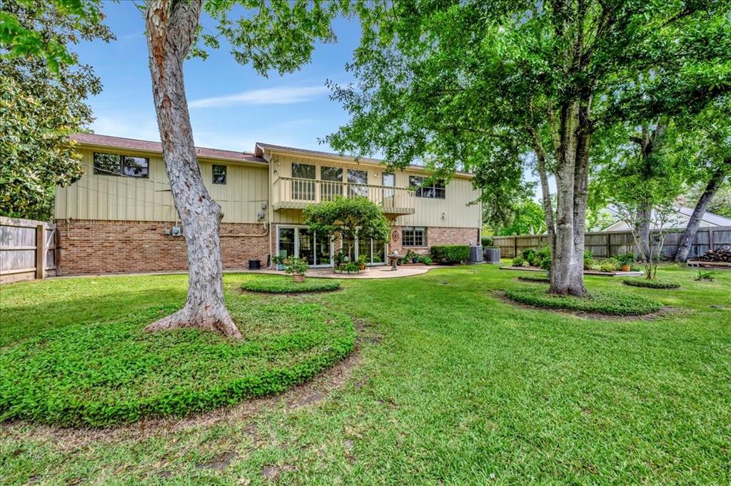 1705 E Texas Avenue, Baytown, Texas image 40