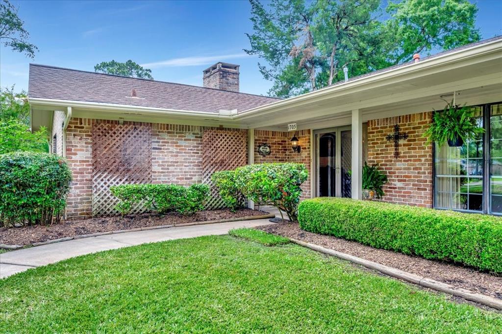 1705 E Texas Avenue, Baytown, Texas image 4