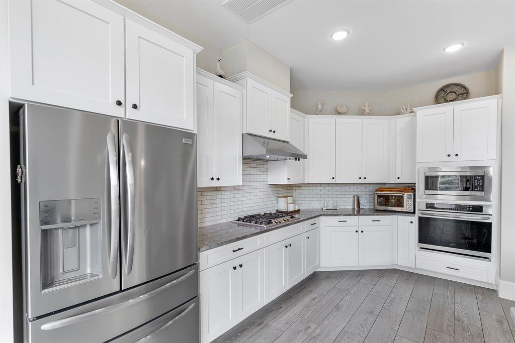3919 Dorothy Oaks Court, Spring, Texas image 20