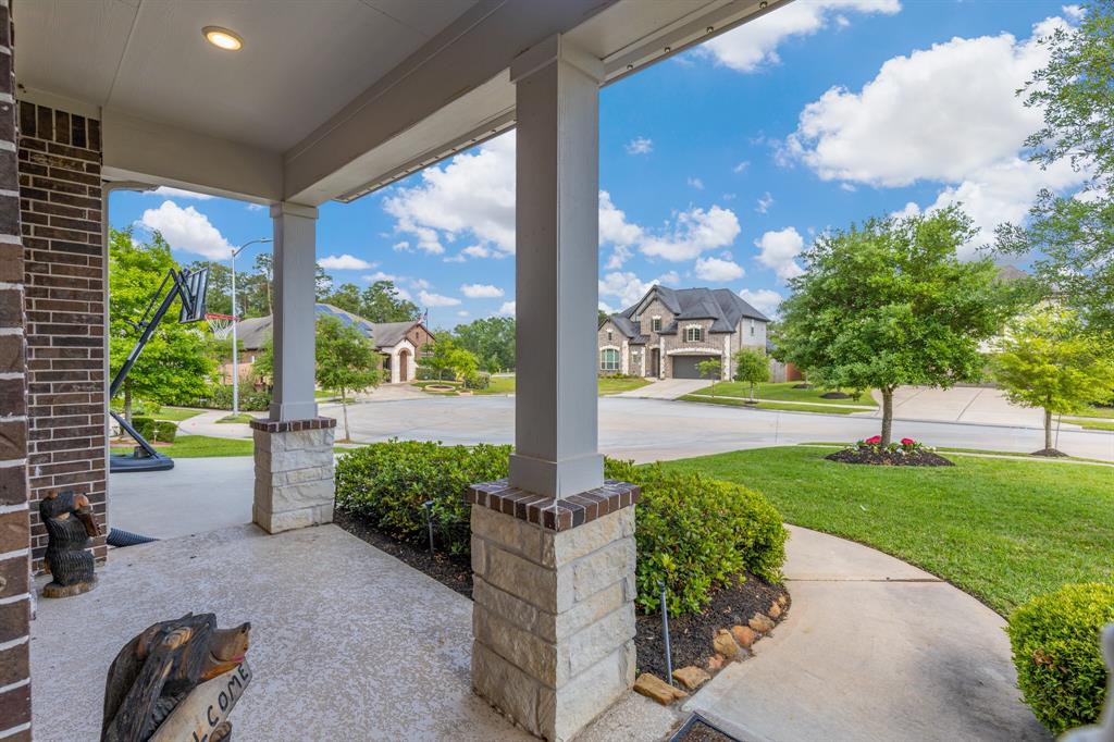 3919 Dorothy Oaks Court, Spring, Texas image 4