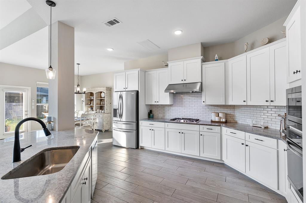 3919 Dorothy Oaks Court, Spring, Texas image 16