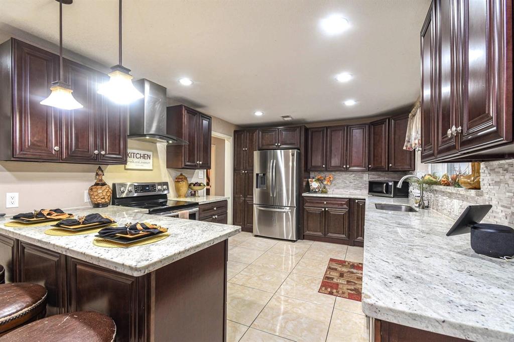 38228 Broncho Road, Simonton, Texas image 14