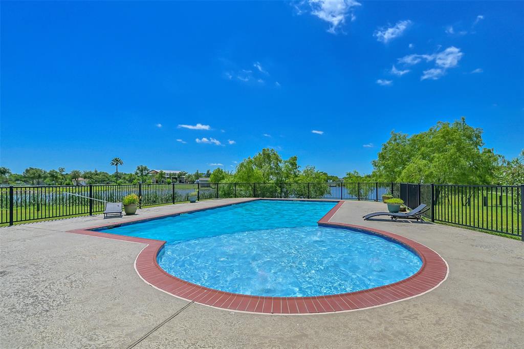 607 29th Street, Dickinson, Texas image 35