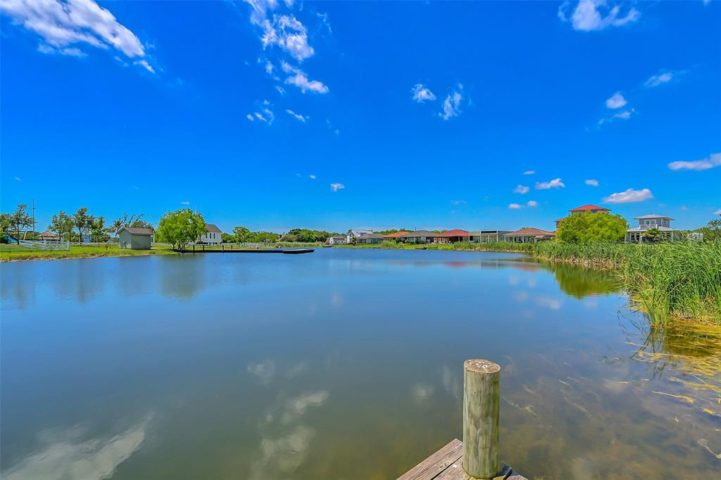 607 29th Street, Dickinson, Texas image 36