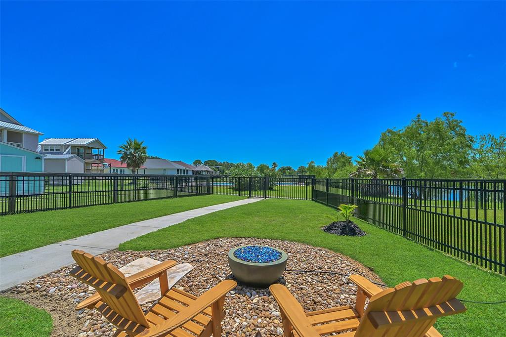 607 29th Street, Dickinson, Texas image 26