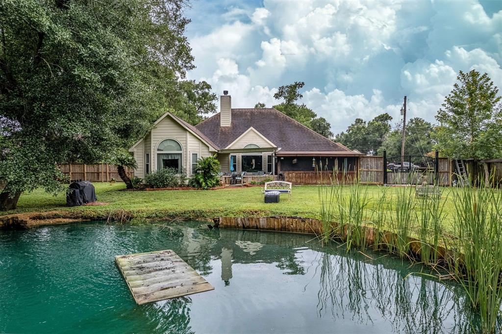 202 Whites Lake Estates Drive, Highlands, Texas image 40