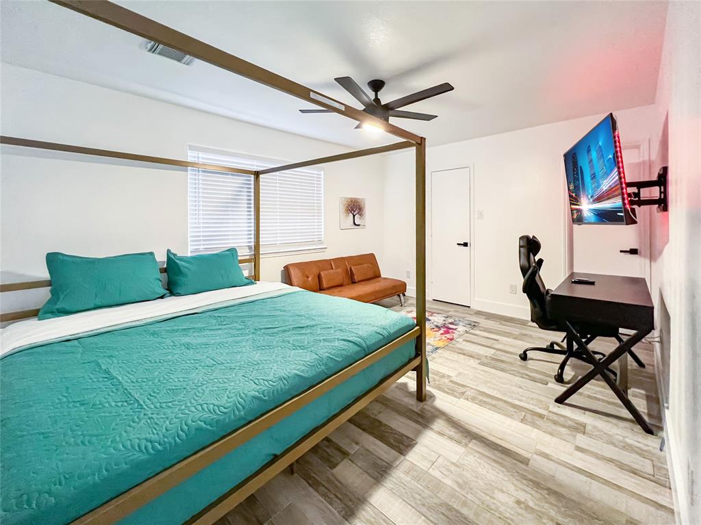 3135 Webster Street, Houston, Texas image 14