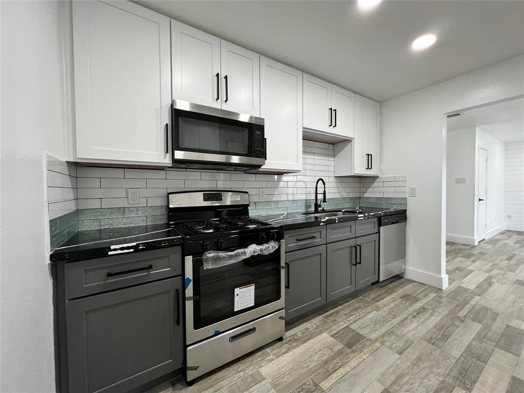 3135 Webster Street, Houston, Texas image 9