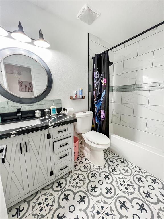 3135 Webster Street, Houston, Texas image 19