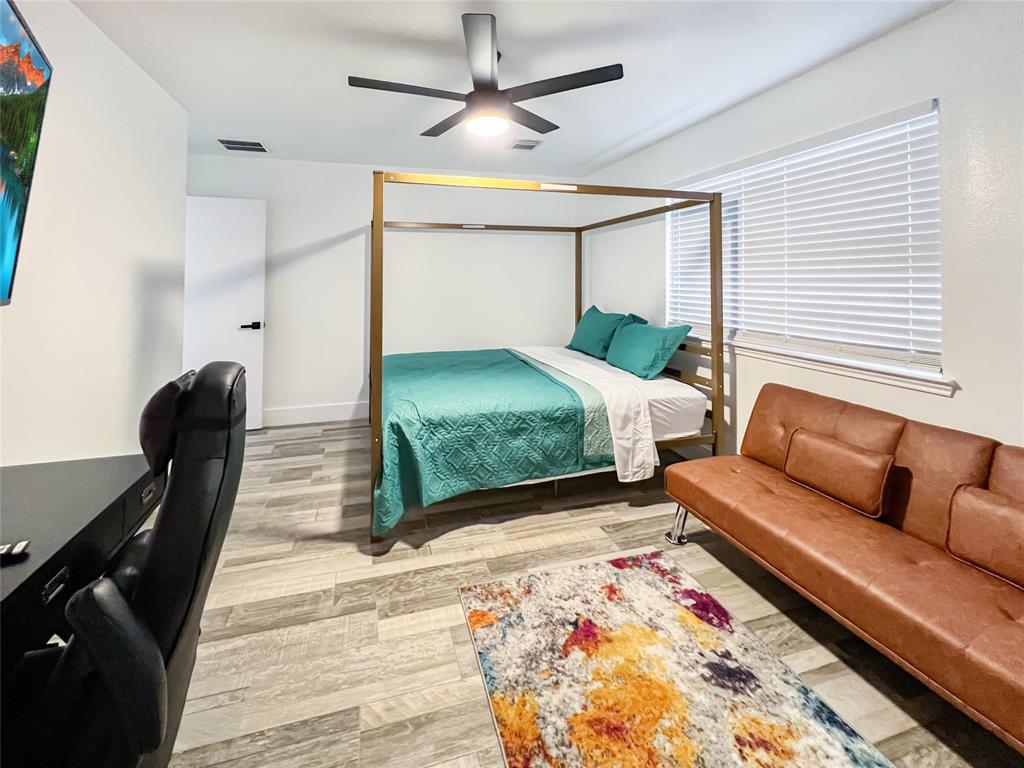 3135 Webster Street, Houston, Texas image 13