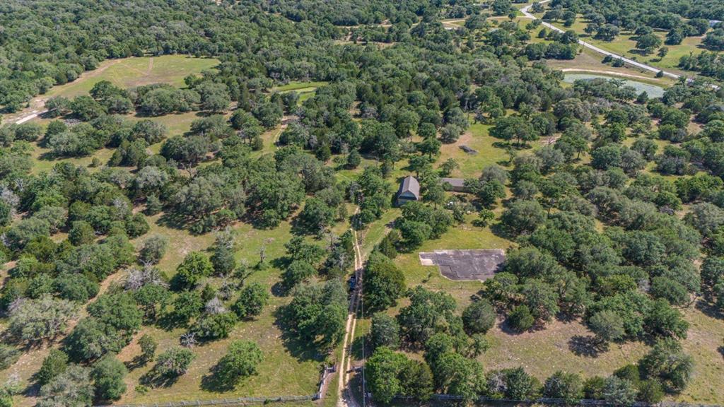 1019 Deerfield Court, Weimar, Texas image 6