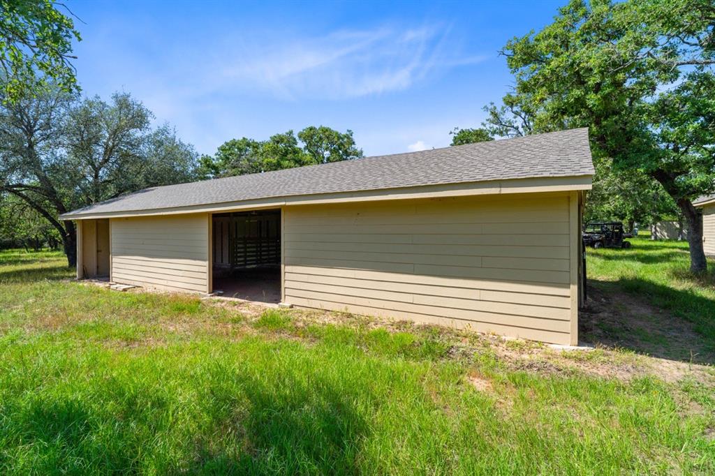 1019 Deerfield Court, Weimar, Texas image 30