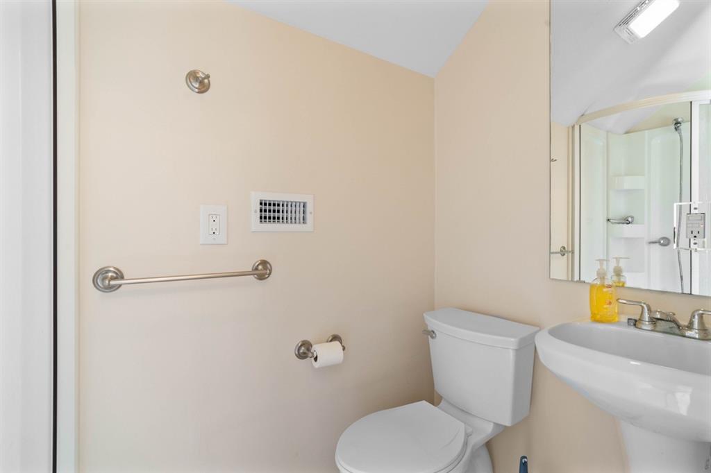 1019 Deerfield Court, Weimar, Texas image 26