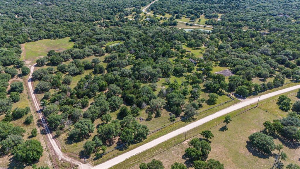 1019 Deerfield Court, Weimar, Texas image 7