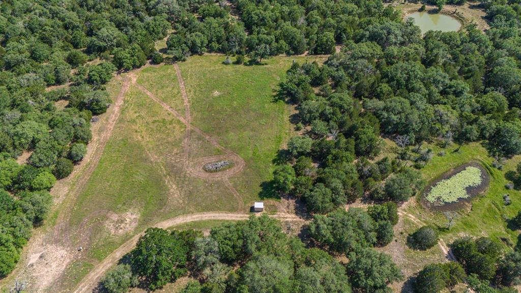 1019 Deerfield Court, Weimar, Texas image 8