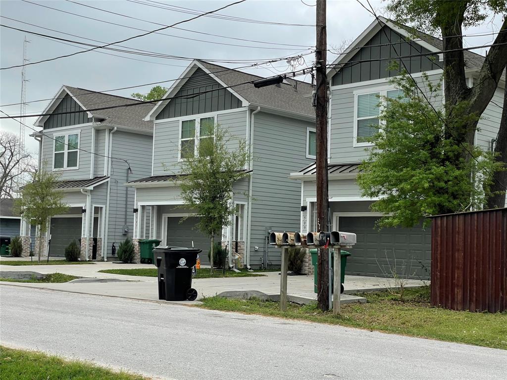 527 Marcella Street, Houston, Texas image 12