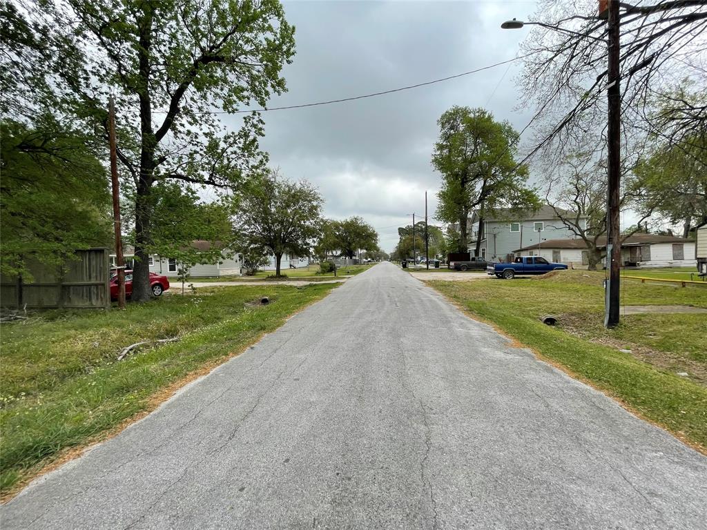 527 Marcella Street, Houston, Texas image 11