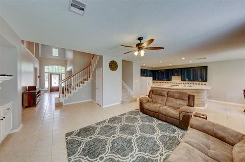 Single Family Residence in Friendswood TX 1308 Buttonwood Drive 13.jpg