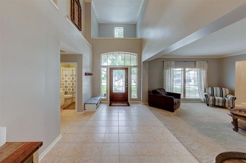 Single Family Residence in Friendswood TX 1308 Buttonwood Drive 1.jpg