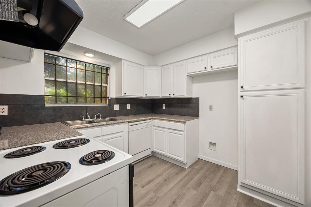 1011 Beaver Bend Road, Houston, Texas image 9