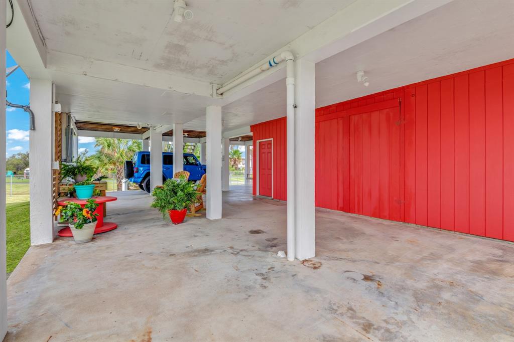 1404 Pickney Avenue, Port Bolivar, Texas image 31