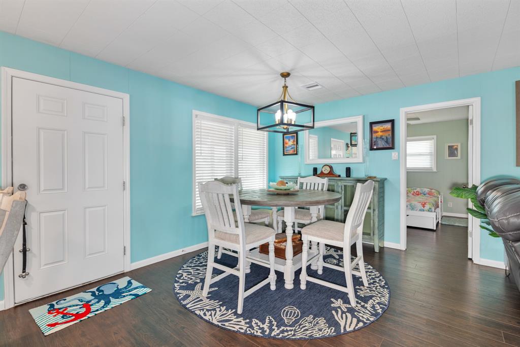 1404 Pickney Avenue, Port Bolivar, Texas image 7
