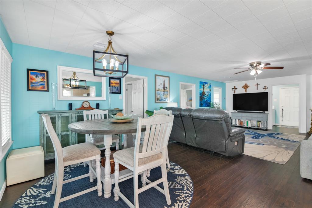 1404 Pickney Avenue, Port Bolivar, Texas image 9