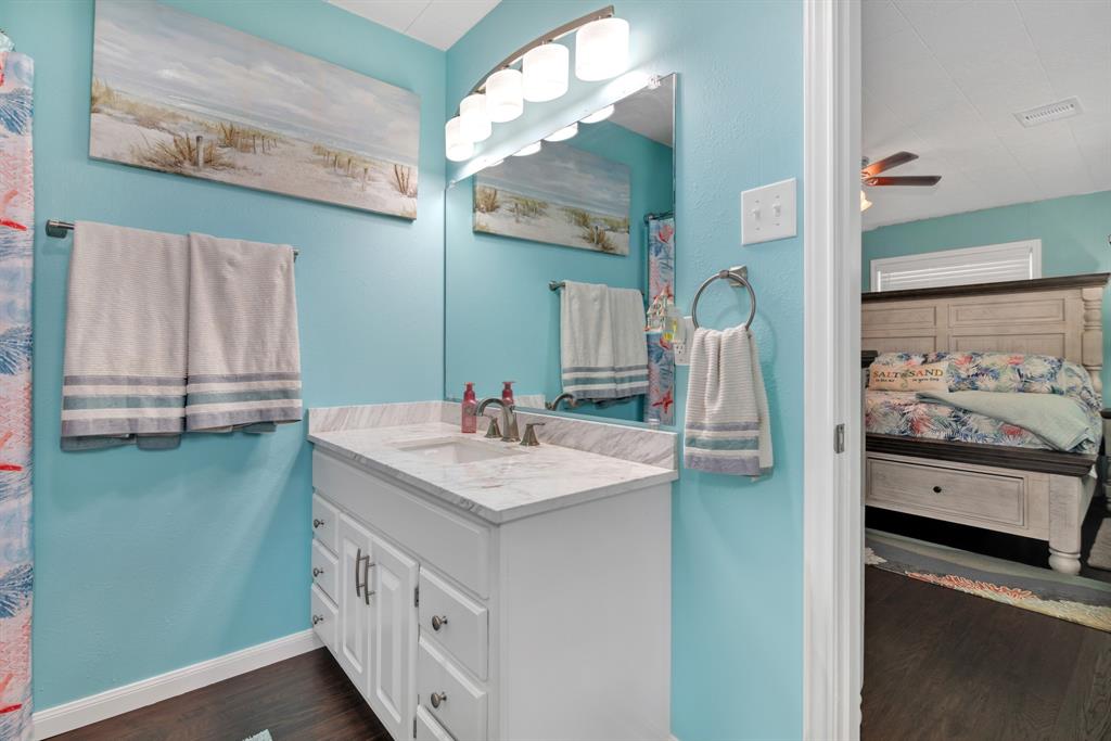 1404 Pickney Avenue, Port Bolivar, Texas image 20