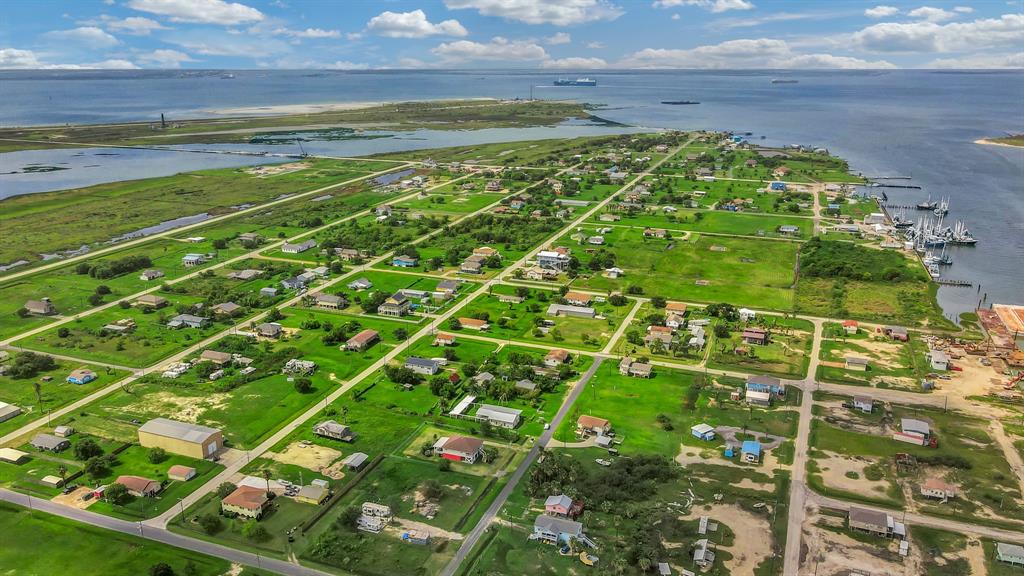 1404 Pickney Avenue, Port Bolivar, Texas image 37