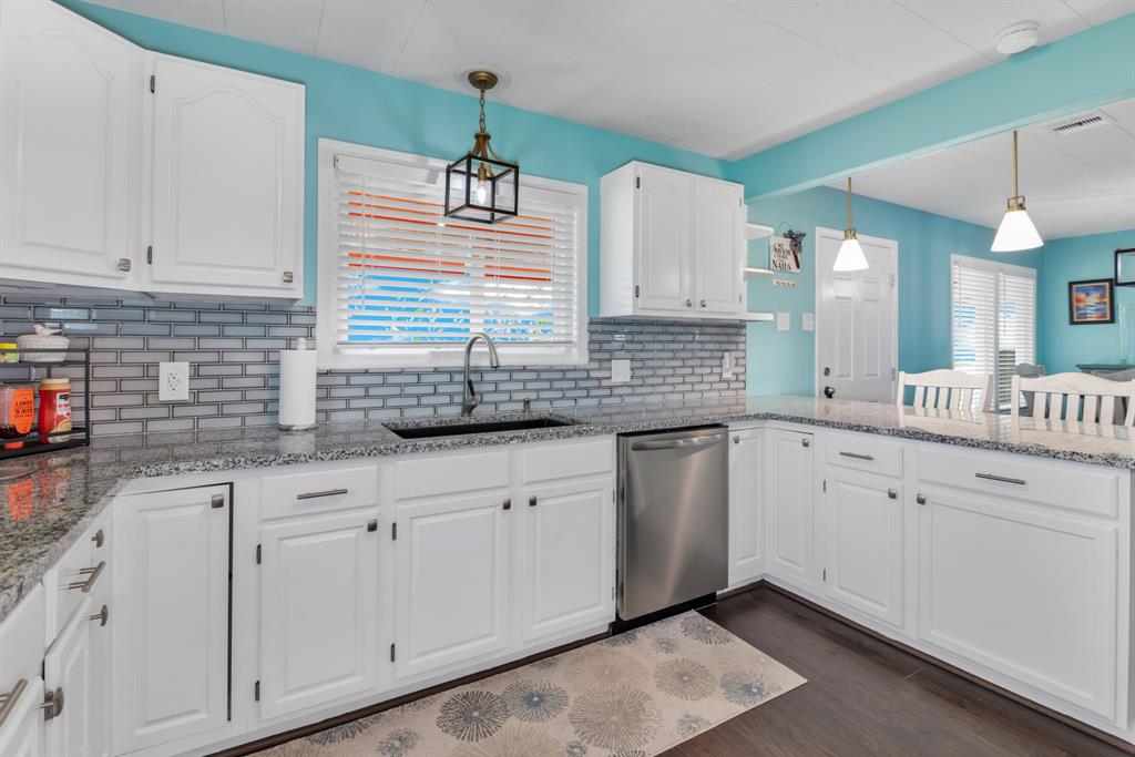 1404 Pickney Avenue, Port Bolivar, Texas image 11