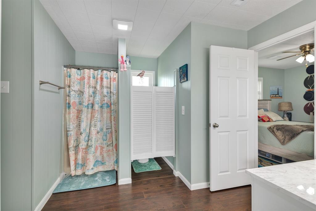 1404 Pickney Avenue, Port Bolivar, Texas image 25