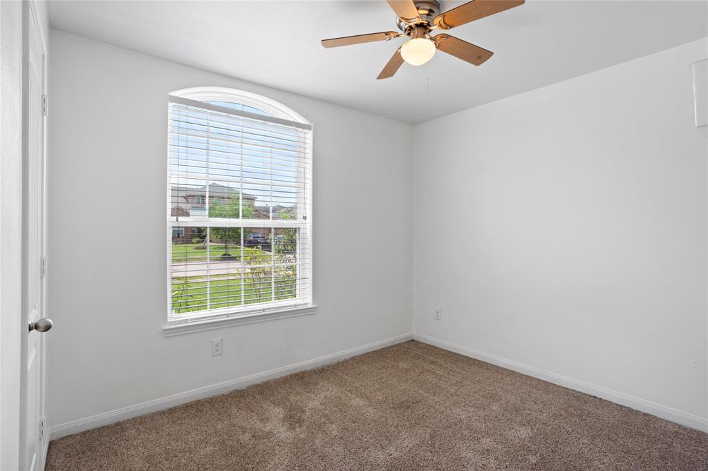 9427 Gold Mountain Drive, Rosharon, Texas image 17