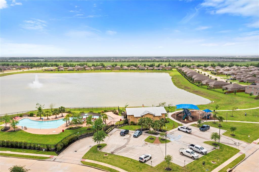 9427 Gold Mountain Drive, Rosharon, Texas image 19