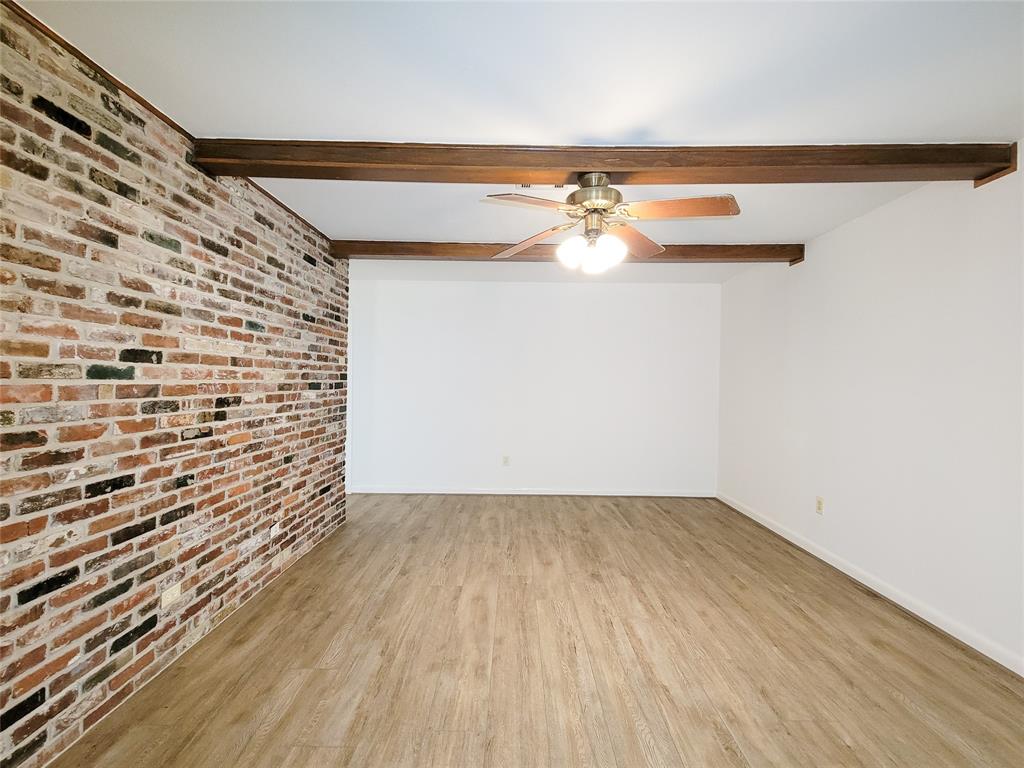 403 Oak Vista Drive, Friendswood, Texas image 7