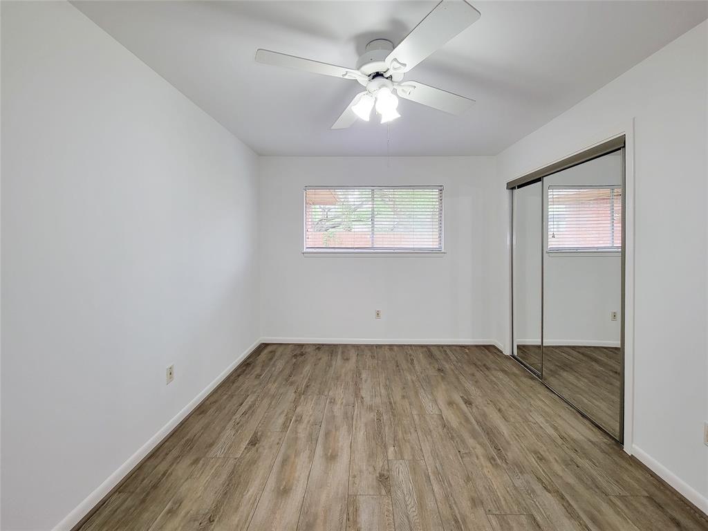 403 Oak Vista Drive, Friendswood, Texas image 24