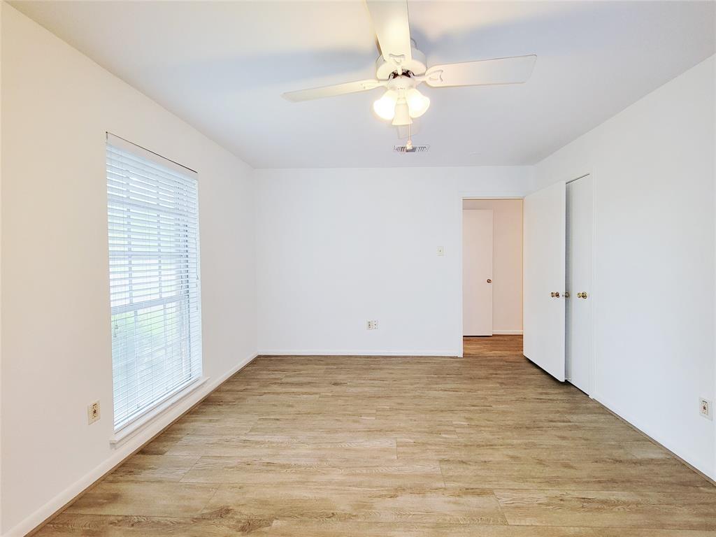 403 Oak Vista Drive, Friendswood, Texas image 20