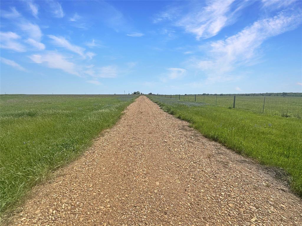 2523 Roitsch Road, Schulenburg, Texas image 4