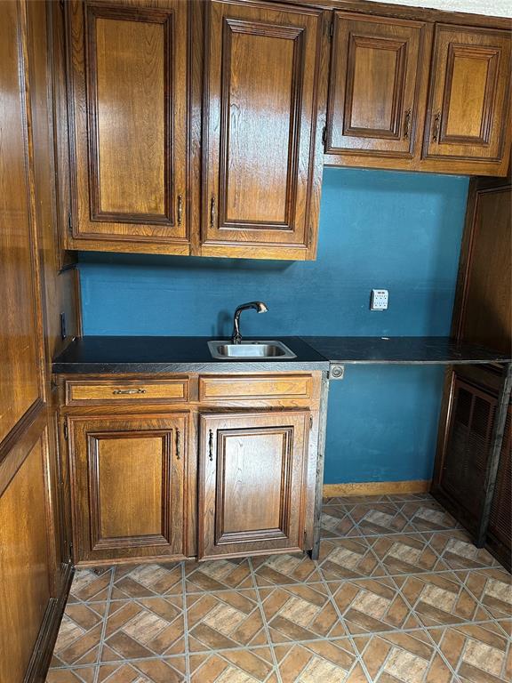 104 Palm Lane, Lake Jackson, Texas image 13
