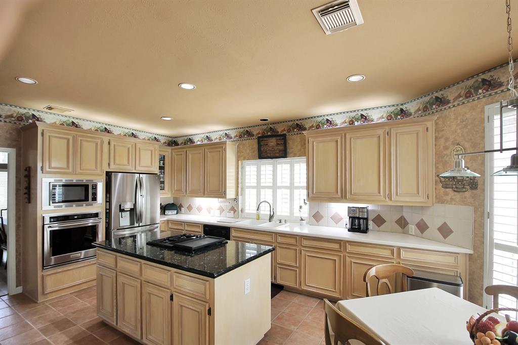 603 Forest Bend Lane