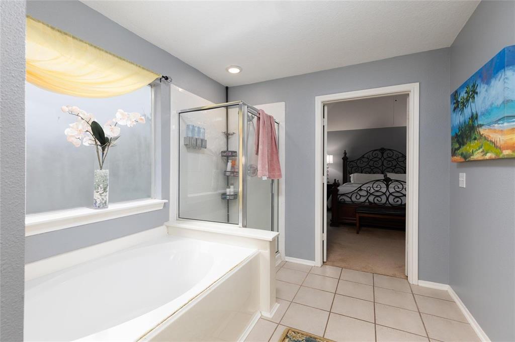 19822 Creek Bend Trail, Houston, Texas image 32