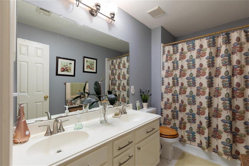 19822 Creek Bend Trail, Houston, Texas image 33