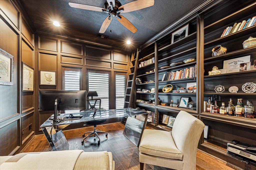 19 Grogans Point Court