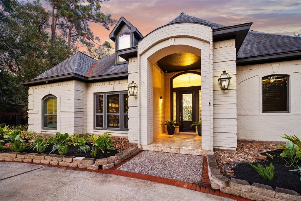19 Grogans Point Court