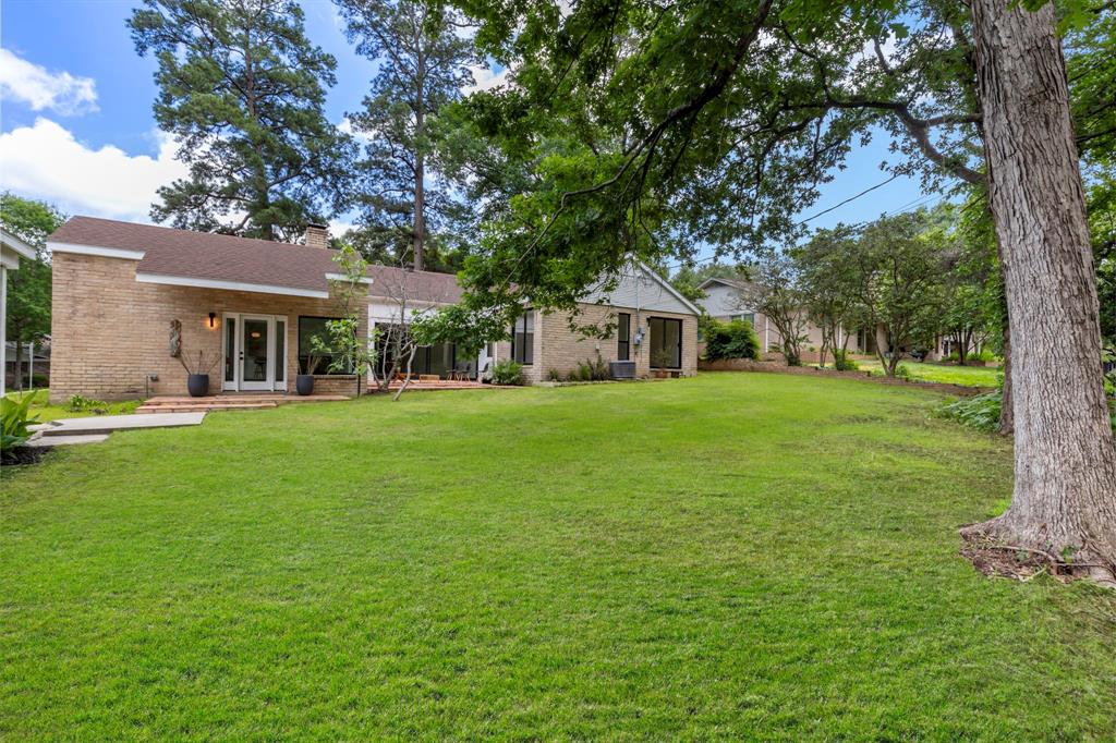 17 Fairway Drive, Conroe, Texas image 28